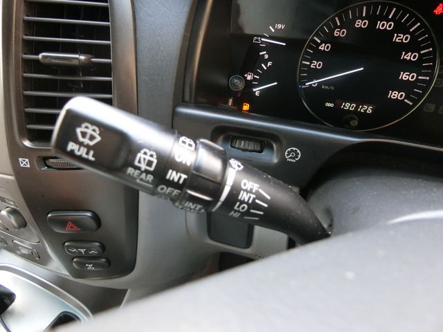 TOYOTA LANDCRUISER WAGON 2004 Image 31