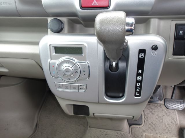 SUZUKI EVERY WAGON 2019 Image 31