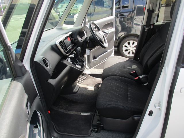 MITSUBISHI EK SPACE CUSTOM 2017 Image 31