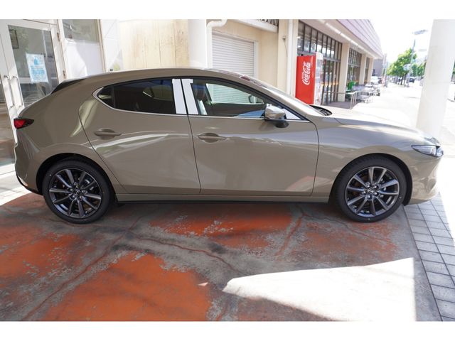 MAZDA 3 FASTBACK 2025 Image 31