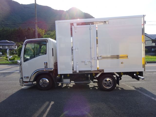 ISUZU ELF 2019 Image 31