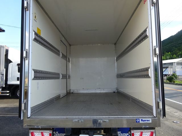 ISUZU ELF 2019 Image 31