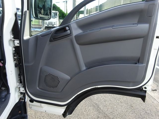 ISUZU ELF 2019 Image 31