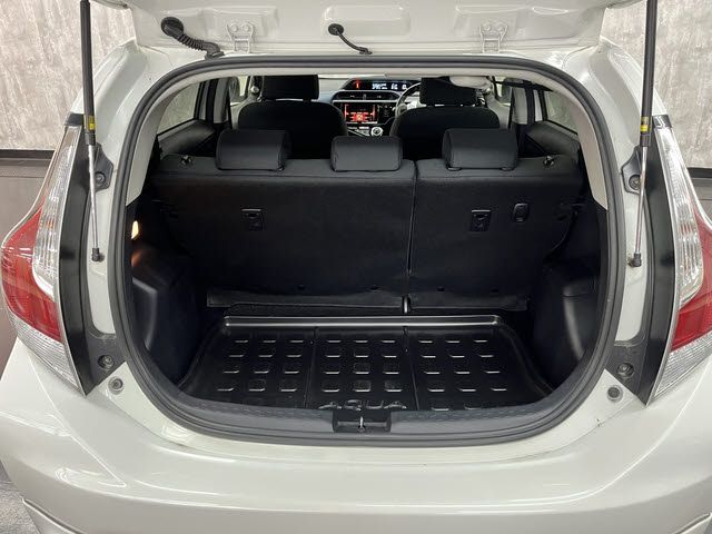 TOYOTA AQUA 2016 Image 31