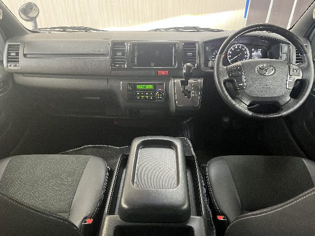 TOYOTA HIACE VAN 2WD 2021 Image 31