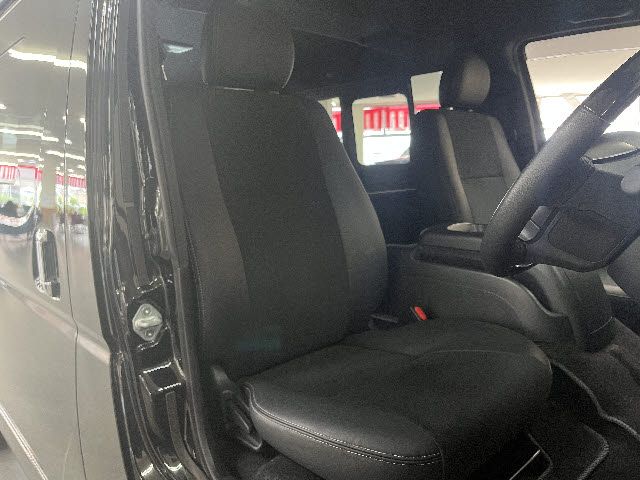 TOYOTA HIACE VAN 2WD 2021 Image 31