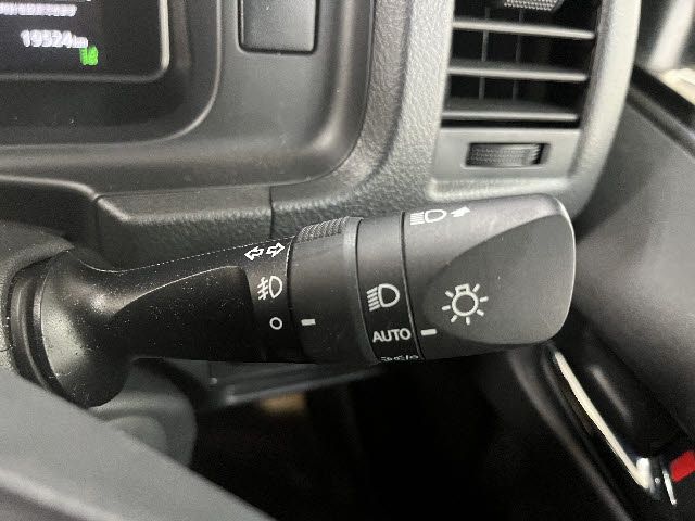 TOYOTA HIACE VAN 2WD 2021 Image 31