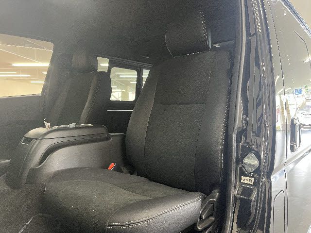 TOYOTA HIACE VAN 2WD 2021 Image 31