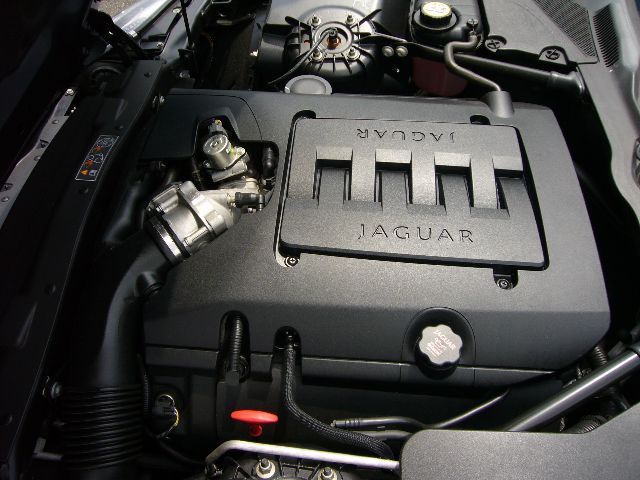 JAGUAR XKSERIES COUP 2006 Image 31