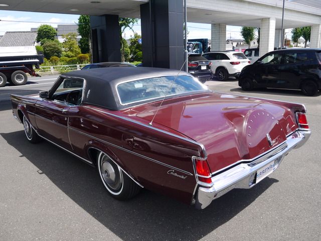 LINCOLN CONTINENTAL 2019 Image 31