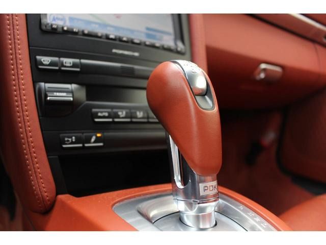 PORSCHE 911 2008 Image 31