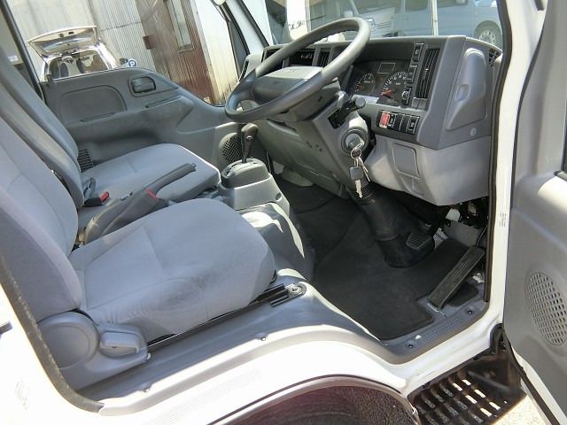 ISUZU ELF 2013 Image 31
