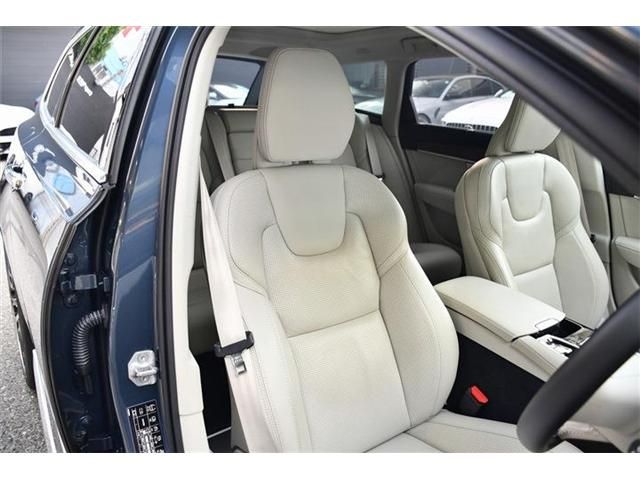 VOLVO V90 2020 Image 31