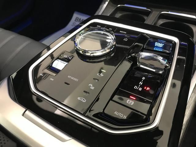 BMW I7 2024 Image 31