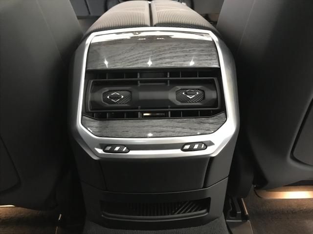 BMW I7 2024 Image 31