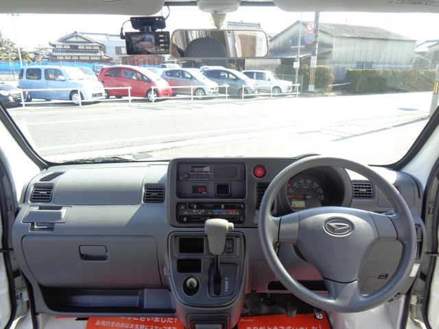 DAIHATSU HIJET CARGO 2016 Image 31