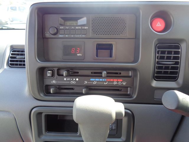 DAIHATSU HIJET CARGO 2016 Image 31