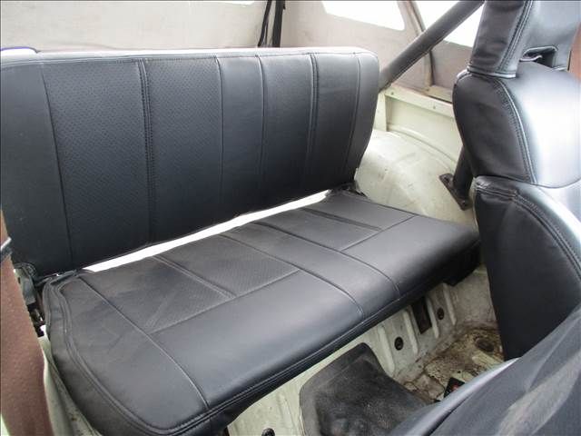 SUZUKI JIMNY 1984 Image 31