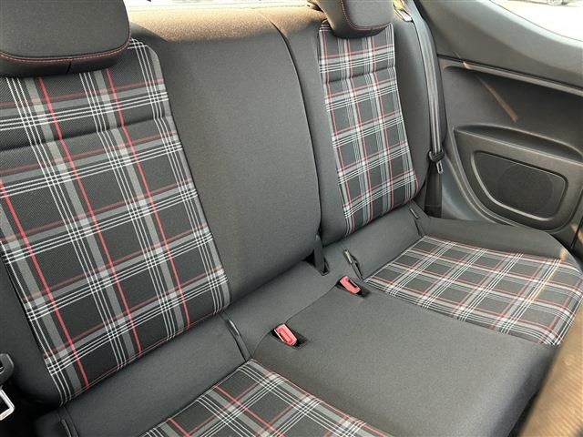 VOLKSWAGEN UP! 2019 Image 31