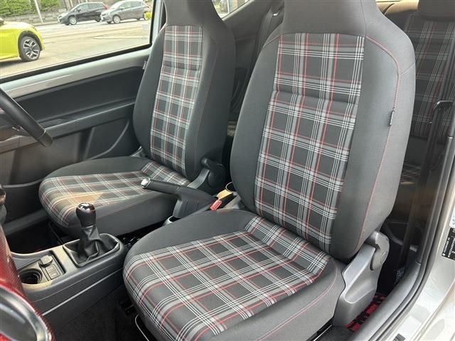 VOLKSWAGEN UP! 2019 Image 31