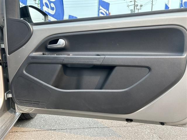 VOLKSWAGEN UP! 2019 Image 31