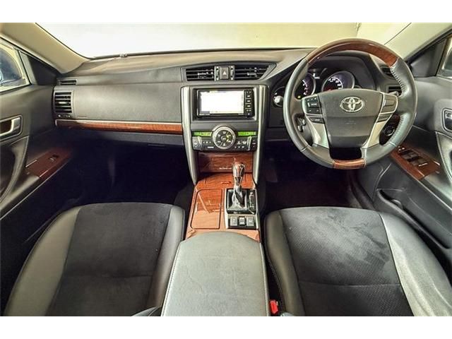 TOYOTA MARK X 2016 Image 31