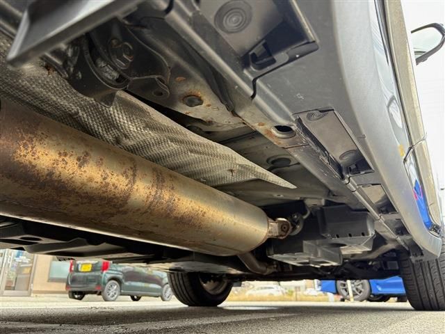 TOYOTA HARRIER HYBRID 2014 Image 31