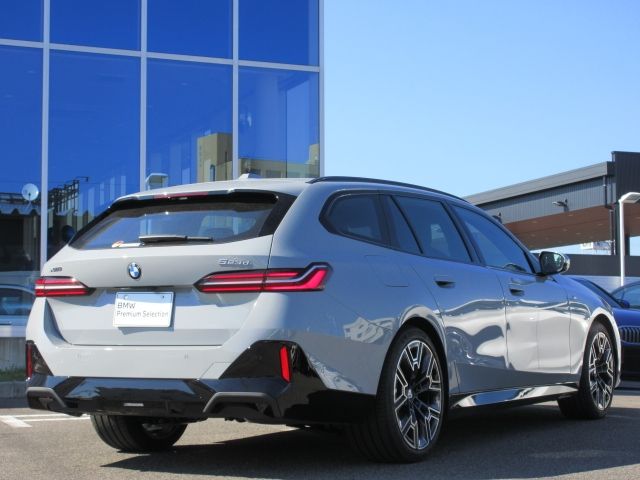 BMW 5SERIES TOURING 2024 Image 31