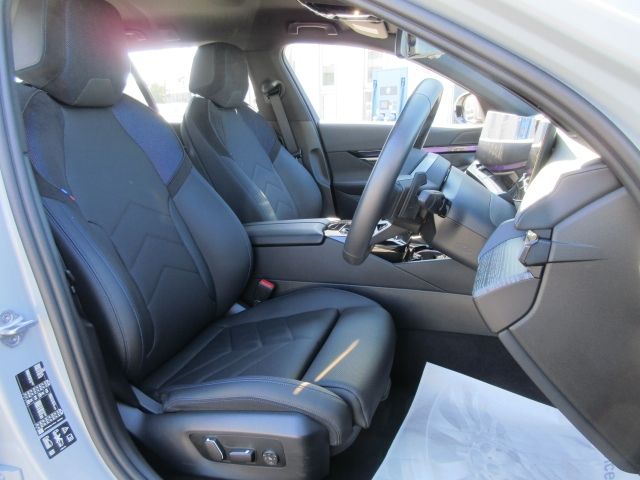 BMW 5SERIES TOURING 2024 Image 31