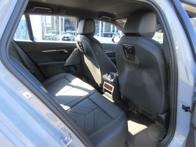 BMW 5SERIES TOURING 2024 Image 31