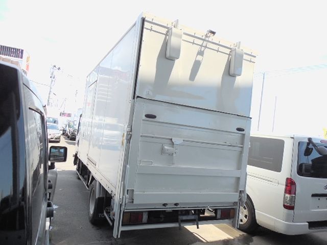 NISSAN ATLAS 2010 Image 31