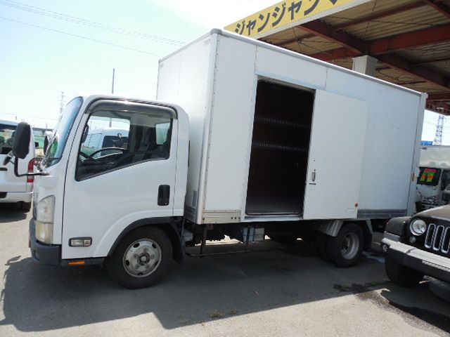 NISSAN ATLAS 2010 Image 31