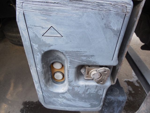 NISSAN ATLAS 2010 Image 31