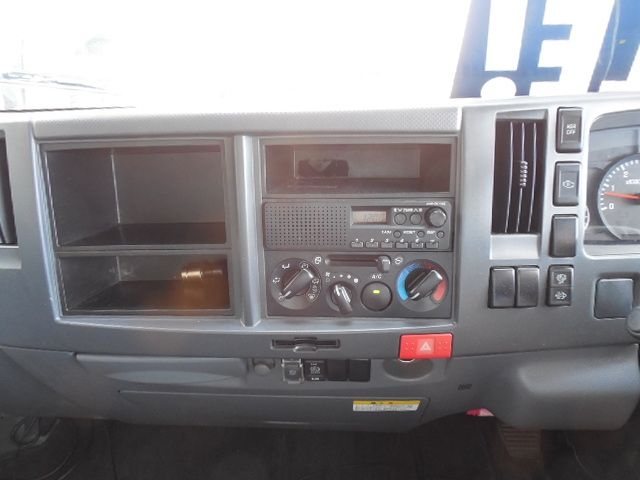 NISSAN ATLAS 2010 Image 31