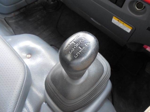 NISSAN ATLAS 2010 Image 31