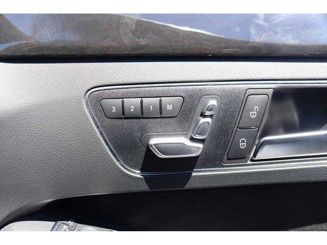 MERCEDES BENZ E CLAS 2014 Image 31