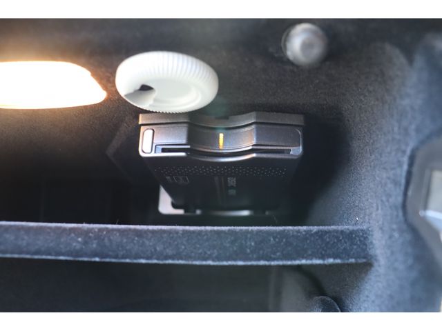 MERCEDES BENZ E CLAS 2014 Image 31