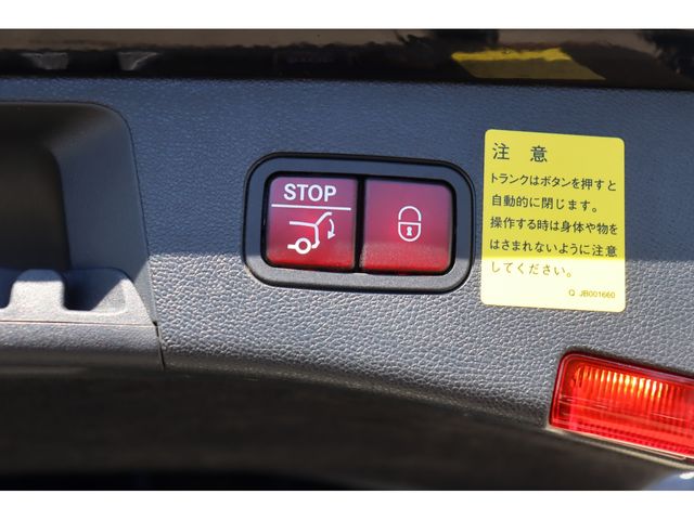 MERCEDES BENZ E CLAS 2014 Image 31