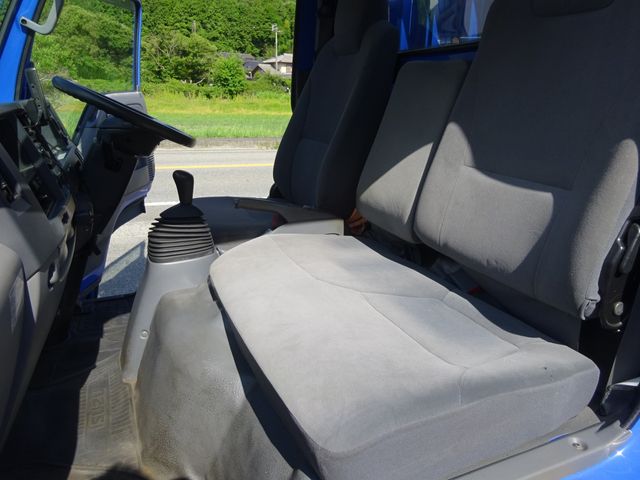 ISUZU ELF 2013 Image 31