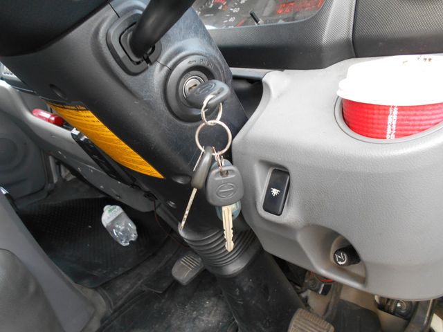 HINO DUTRO 2013 Image 31