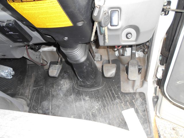 HINO DUTRO 2013 Image 31