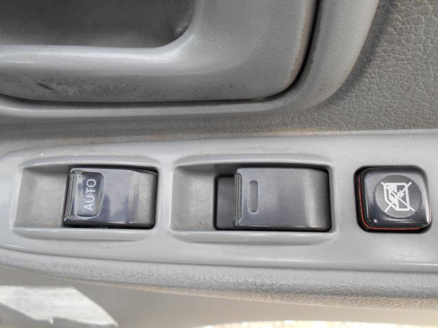 HINO DUTRO 2013 Image 31