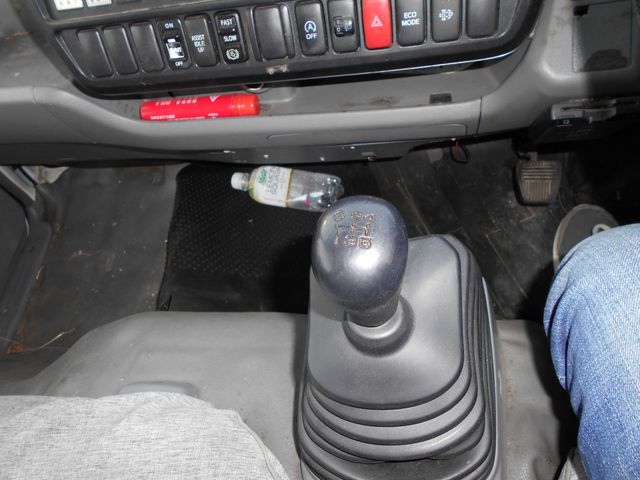 HINO DUTRO 2013 Image 31