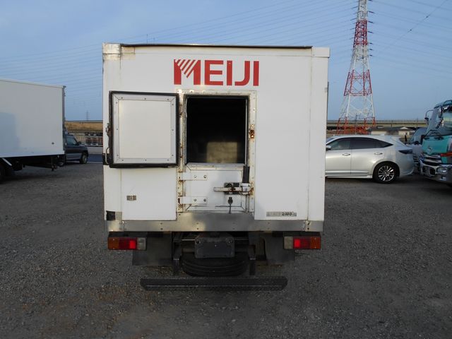 HINO DUTRO 2013 Image 31