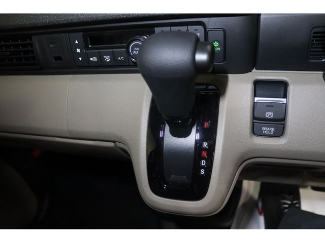 HONDA N BOX JOY 2025 Image 31