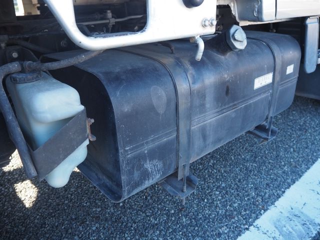 MITSUBISHI CANTER 2011 Image 31