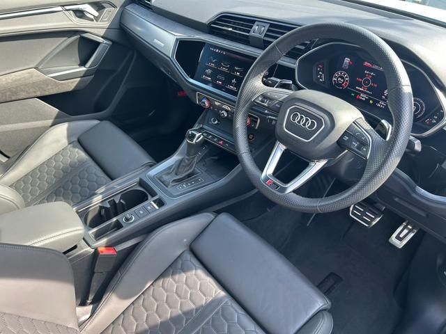AUDI RS Q3 2021 Image 31