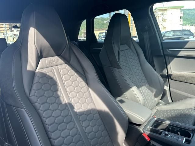 AUDI RS Q3 2021 Image 31