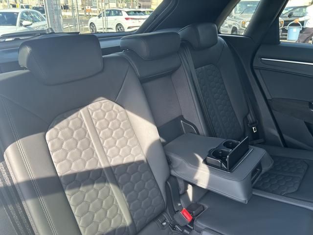 AUDI RS Q3 2021 Image 31