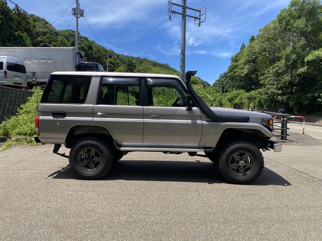 TOYOTA LANDCRUISER VAN 2001 Image 31
